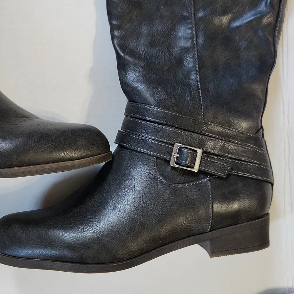 Dark Gray ManMade Leather Tall Flat Sole Zipper Boots-7.5